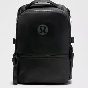 lululemon athletica Backpack 22L new crew